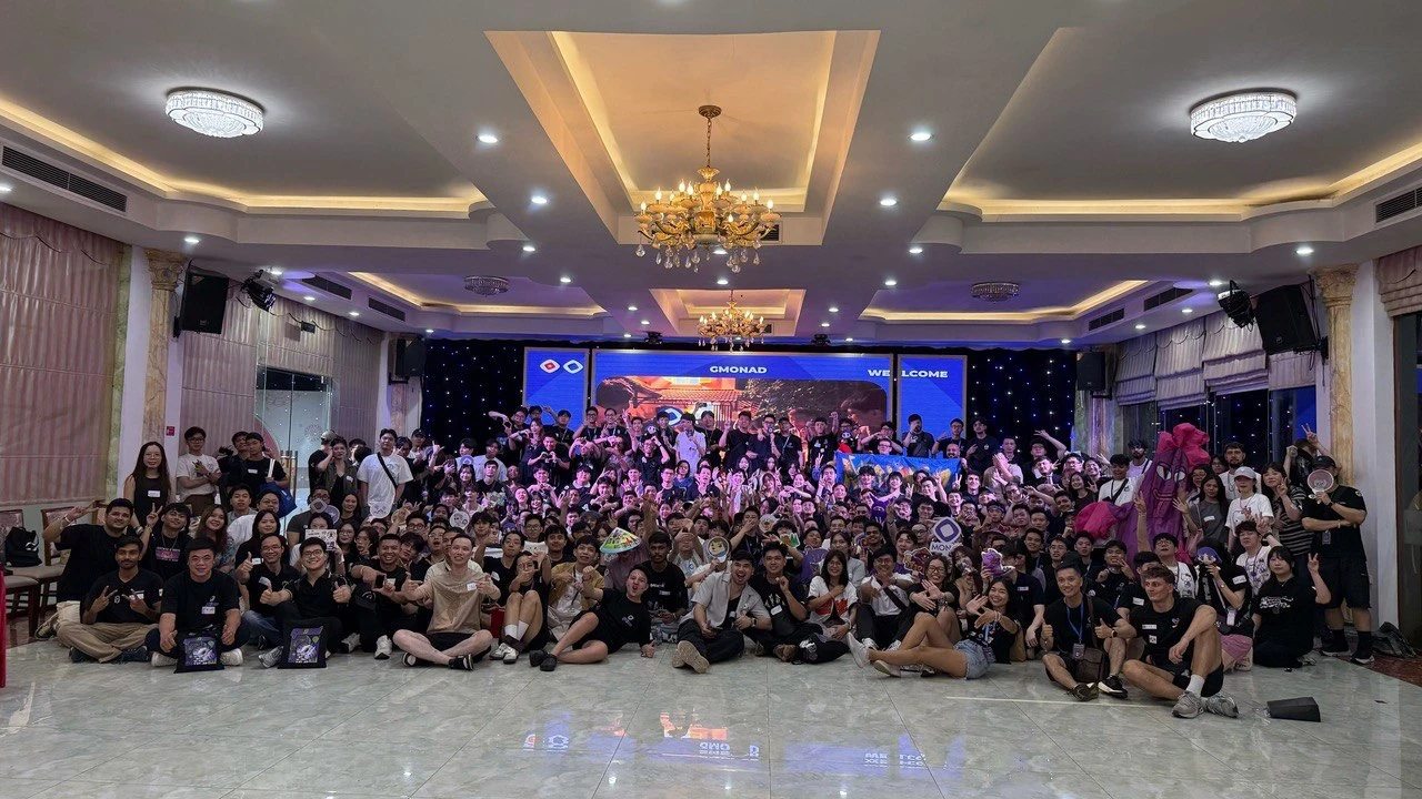 Group photo at a Gmonad community event